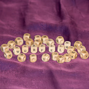 Materialfoto der Buchstabenwürfel